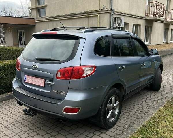 Синий Хендай Санта Фе, объемом двигателя 2.2 л и пробегом 329 тыс. км за 8700 $, фото 8 на Automoto.ua