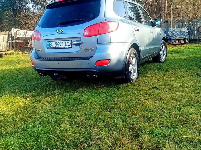 Синий Хендай Санта Фе, объемом двигателя 2.2 л и пробегом 280 тыс. км за 9999 $, фото 4 на Automoto.ua