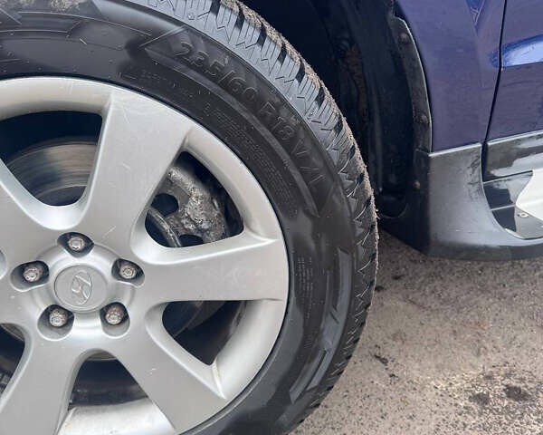 Синий Хендай Санта Фе, объемом двигателя 2.19 л и пробегом 210 тыс. км за 10300 $, фото 9 на Automoto.ua