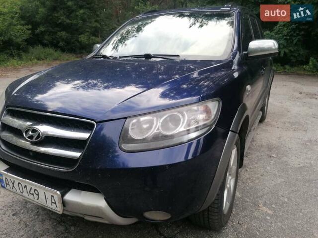 Синий Хендай Санта Фе, объемом двигателя 2.2 л и пробегом 300 тыс. км за 10500 $, фото 31 на Automoto.ua