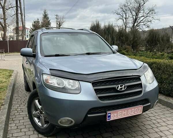 Синий Хендай Санта Фе, объемом двигателя 2.2 л и пробегом 329 тыс. км за 8700 $, фото 3 на Automoto.ua