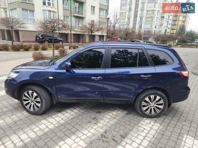 Синий Хендай Санта Фе, объемом двигателя 2.19 л и пробегом 270 тыс. км за 7800 $, фото 1 на Automoto.ua