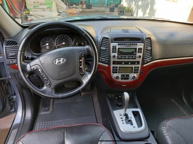 Синий Хендай Санта Фе, объемом двигателя 2.2 л и пробегом 270 тыс. км за 8200 $, фото 4 на Automoto.ua