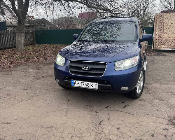 Синий Хендай Санта Фе, объемом двигателя 2.19 л и пробегом 210 тыс. км за 10300 $, фото 7 на Automoto.ua