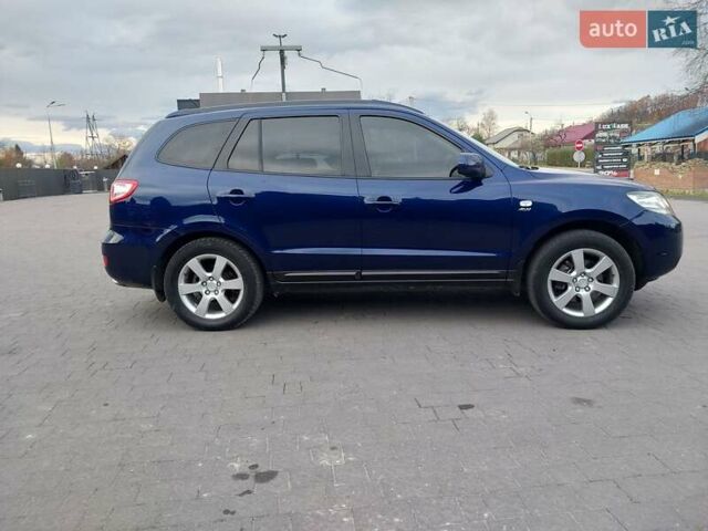 Синий Хендай Санта Фе, объемом двигателя 2.19 л и пробегом 253 тыс. км за 8350 $, фото 6 на Automoto.ua