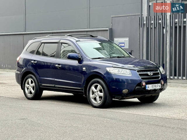 Синий Хендай Санта Фе, объемом двигателя 2.7 л и пробегом 289 тыс. км за 7700 $, фото 5 на Automoto.ua