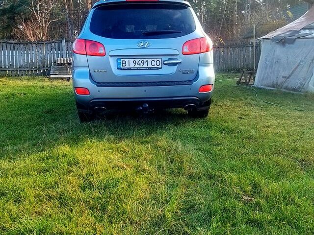 Синий Хендай Санта Фе, объемом двигателя 2.2 л и пробегом 280 тыс. км за 9999 $, фото 1 на Automoto.ua