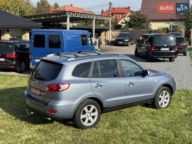 Синий Хендай Санта Фе, объемом двигателя 2.2 л и пробегом 180 тыс. км за 10200 $, фото 8 на Automoto.ua