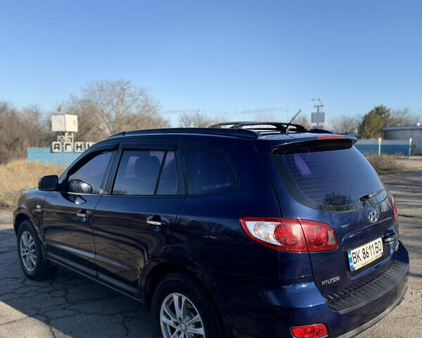 Синий Хендай Санта Фе, объемом двигателя 2.19 л и пробегом 100 тыс. км за 11300 $, фото 3 на Automoto.ua