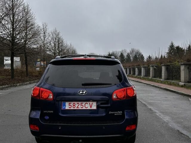 Синий Хендай Санта Фе, объемом двигателя 2.2 л и пробегом 268 тыс. км за 5750 $, фото 4 на Automoto.ua