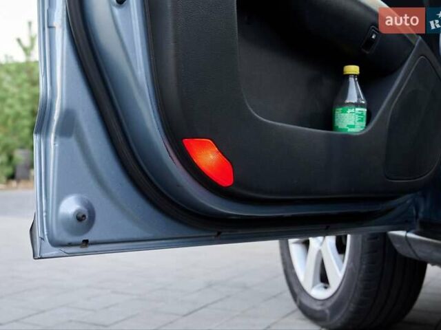 Синий Хендай Санта Фе, объемом двигателя 2.2 л и пробегом 198 тыс. км за 10700 $, фото 10 на Automoto.ua