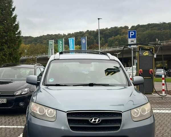 Синий Хендай Санта Фе, объемом двигателя 2.19 л и пробегом 320 тыс. км за 9500 $, фото 2 на Automoto.ua