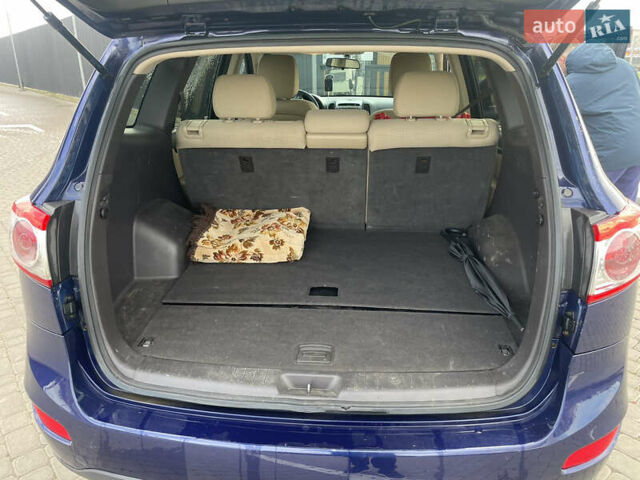 Синий Хендай Санта Фе, объемом двигателя 2.36 л и пробегом 300 тыс. км за 8750 $, фото 4 на Automoto.ua