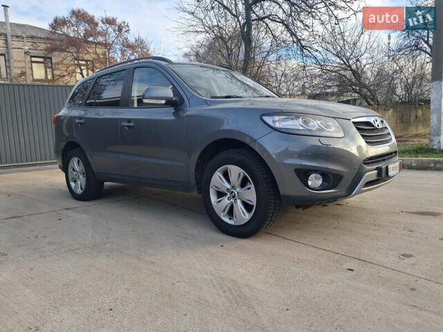 Синий Хендай Санта Фе, объемом двигателя 2.2 л и пробегом 177 тыс. км за 13999 $, фото 1 на Automoto.ua