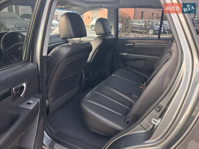 Синий Хендай Санта Фе, объемом двигателя 2.2 л и пробегом 177 тыс. км за 13999 $, фото 10 на Automoto.ua