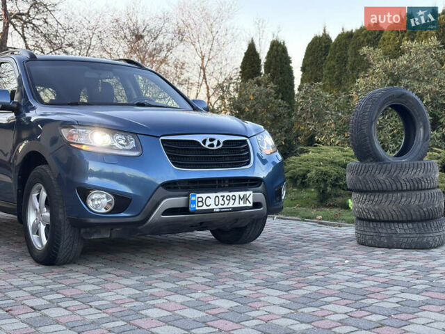 Синий Хендай Санта Фе, объемом двигателя 2.2 л и пробегом 259 тыс. км за 13500 $, фото 1 на Automoto.ua