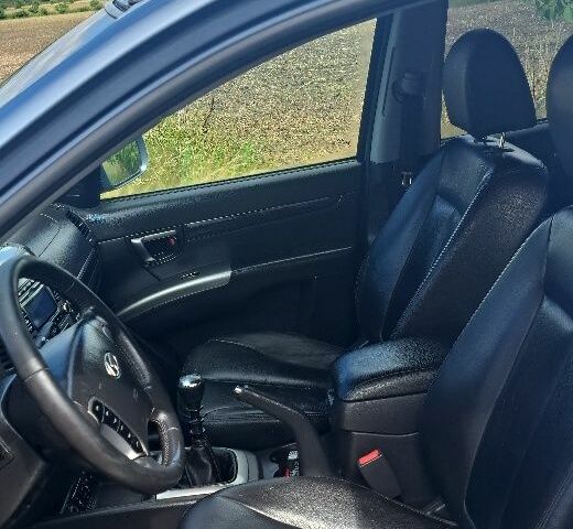 Хендай Санта Фе 2011 в Хусте на Automoto.ua Синий Хендай Санта Фе, объемом двигателя 0 л и пробегом 228 тыс. км за 6300 $, фото 9 на Automoto.ua