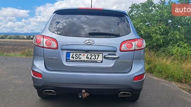 Хендай Санта Фе 2011 в Иршава на Automoto.ua Синий Хендай Санта Фе, объемом двигателя 2.2 л и пробегом 230 тыс. км за 6000 $, фото 1 на Automoto.ua