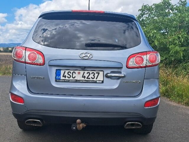 Хендай Санта Фе 2011 в Хусте на Automoto.ua Синий Хендай Санта Фе, объемом двигателя 0 л и пробегом 228 тыс. км за 6300 $, фото 3 на Automoto.ua