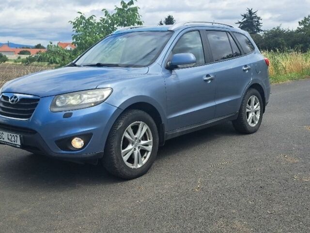 Хендай Санта Фе 2011 в Хусте на Automoto.ua Синий Хендай Санта Фе, объемом двигателя 0 л и пробегом 228 тыс. км за 6300 $, фото 6 на Automoto.ua
