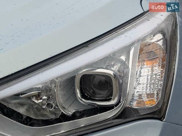 Синій Хендай Санта Фе, об'ємом двигуна 2.2 л та пробігом 122 тис. км за 17500 $, фото 12 на Automoto.ua