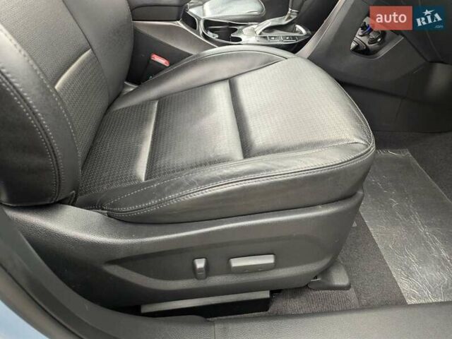 Синій Хендай Санта Фе, об'ємом двигуна 2.2 л та пробігом 122 тис. км за 17500 $, фото 52 на Automoto.ua