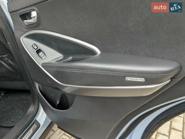 Синій Хендай Санта Фе, об'ємом двигуна 2.2 л та пробігом 122 тис. км за 17500 $, фото 43 на Automoto.ua