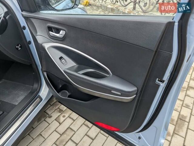 Синій Хендай Санта Фе, об'ємом двигуна 2.2 л та пробігом 122 тис. км за 17500 $, фото 48 на Automoto.ua