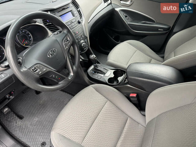 Синий Хендай Санта Фе, объемом двигателя 2.36 л и пробегом 216 тыс. км за 12800 $, фото 26 на Automoto.ua