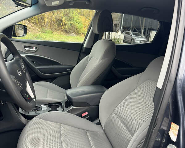 Синій Хендай Санта Фе, об'ємом двигуна 2.36 л та пробігом 216 тис. км за 10700 $, фото 10 на Automoto.ua