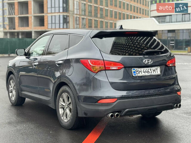 Синий Хендай Санта Фе, объемом двигателя 2.36 л и пробегом 216 тыс. км за 12800 $, фото 4 на Automoto.ua