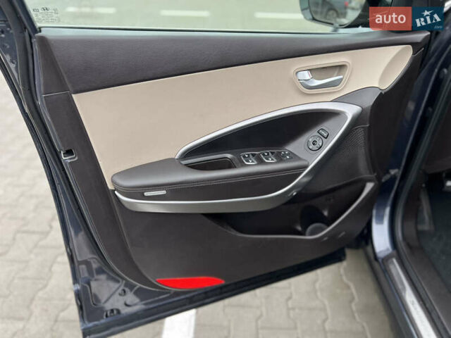 Синий Хендай Санта Фе, объемом двигателя 2.2 л и пробегом 187 тыс. км за 17200 $, фото 52 на Automoto.ua