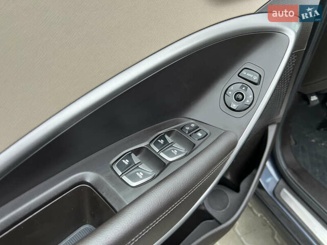 Синий Хендай Санта Фе, объемом двигателя 2.2 л и пробегом 187 тыс. км за 17200 $, фото 61 на Automoto.ua