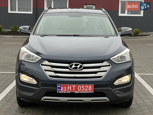 Синий Хендай Санта Фе, объемом двигателя 2.2 л и пробегом 187 тыс. км за 17200 $, фото 5 на Automoto.ua