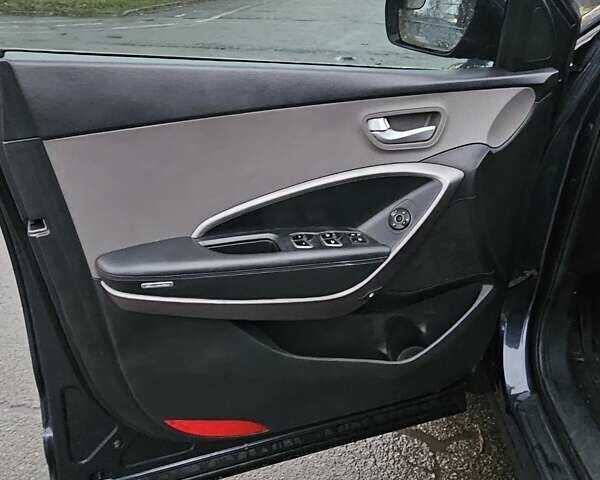 Синій Хендай Санта Фе, об'ємом двигуна 2.36 л та пробігом 180 тис. км за 11500 $, фото 4 на Automoto.ua