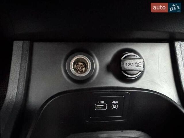 Синий Хендай Санта Фе, объемом двигателя 2 л и пробегом 202 тыс. км за 17500 $, фото 20 на Automoto.ua