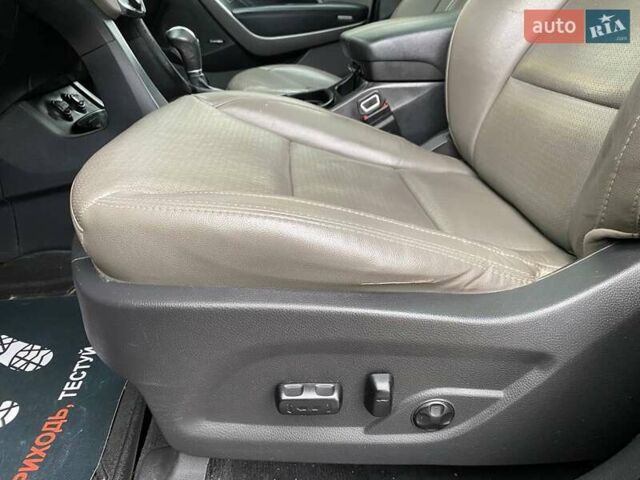 Синий Хендай Санта Фе, объемом двигателя 2.36 л и пробегом 160 тыс. км за 15900 $, фото 16 на Automoto.ua