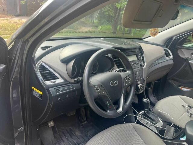 Синий Хендай Санта Фе, объемом двигателя 2.4 л и пробегом 185 тыс. км за 10700 $, фото 6 на Automoto.ua