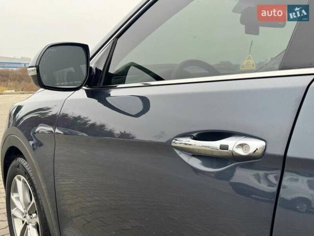 Синий Хендай Санта Фе, объемом двигателя 2 л и пробегом 202 тыс. км за 17500 $, фото 6 на Automoto.ua