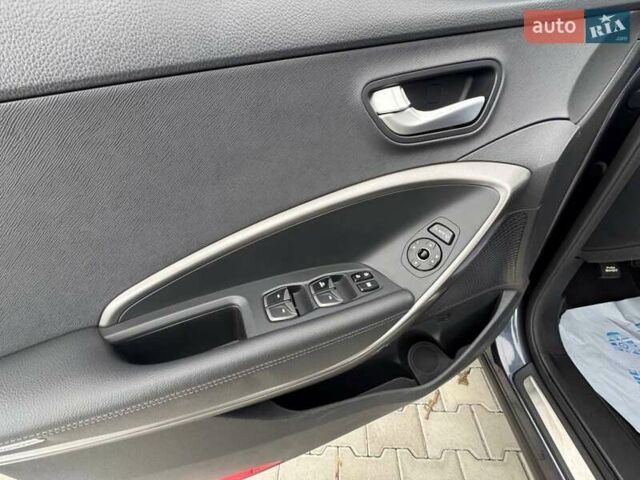 Синій Хендай Санта Фе, об'ємом двигуна 2 л та пробігом 170 тис. км за 18500 $, фото 9 на Automoto.ua