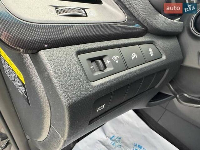 Синій Хендай Санта Фе, об'ємом двигуна 2 л та пробігом 170 тис. км за 18500 $, фото 10 на Automoto.ua