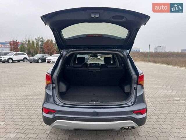 Синий Хендай Санта Фе, объемом двигателя 2 л и пробегом 202 тыс. км за 17500 $, фото 9 на Automoto.ua