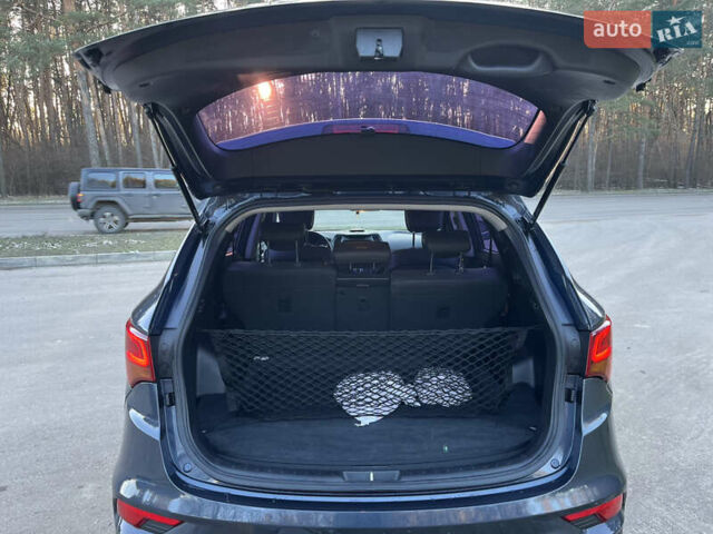 Синій Хендай Санта Фе, об'ємом двигуна 2 л та пробігом 165 тис. км за 19300 $, фото 3 на Automoto.ua