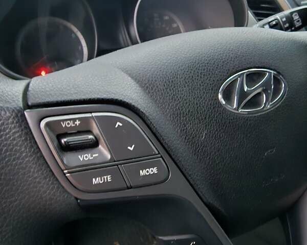 Синій Хендай Санта Фе, об'ємом двигуна 2.36 л та пробігом 180 тис. км за 11500 $, фото 2 на Automoto.ua