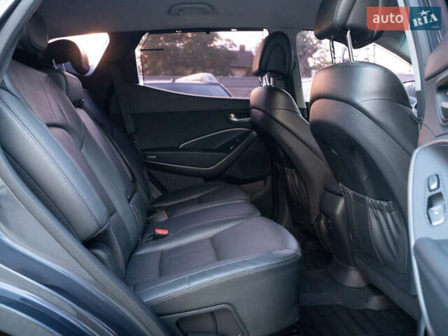 Синий Хендай Санта Фе, объемом двигателя 2 л и пробегом 179 тыс. км за 18950 $, фото 30 на Automoto.ua