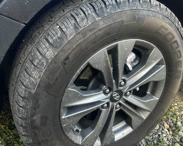 Синій Хендай Санта Фе, об'ємом двигуна 2.36 л та пробігом 137 тис. км за 15000 $, фото 30 на Automoto.ua