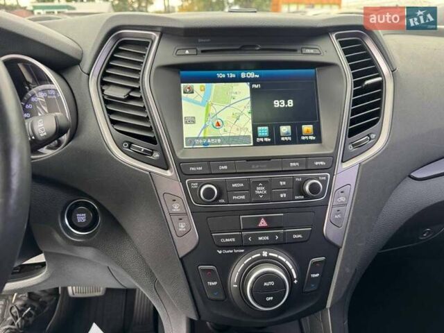 Синій Хендай Санта Фе, об'ємом двигуна 2 л та пробігом 170 тис. км за 18500 $, фото 14 на Automoto.ua