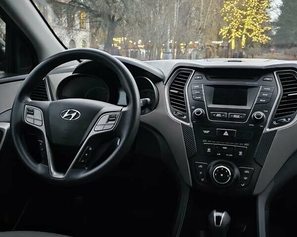 Синій Хендай Санта Фе, об'ємом двигуна 2.36 л та пробігом 180 тис. км за 11500 $, фото 16 на Automoto.ua