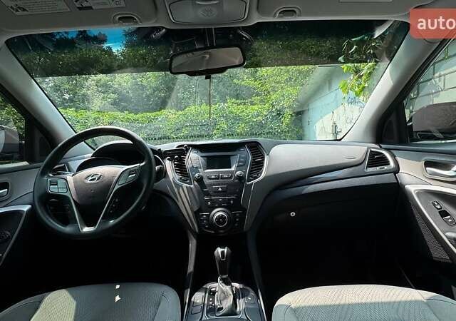 Синій Хендай Санта Фе, об'ємом двигуна 2.36 л та пробігом 160 тис. км за 15700 $, фото 7 на Automoto.ua