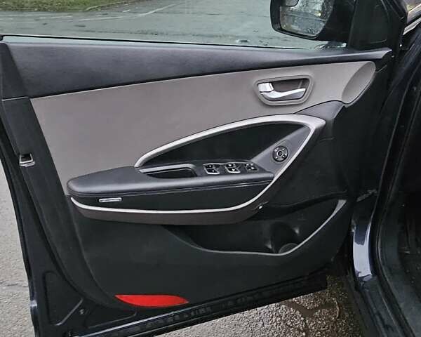Синій Хендай Санта Фе, об'ємом двигуна 2.36 л та пробігом 180 тис. км за 11900 $, фото 23 на Automoto.ua